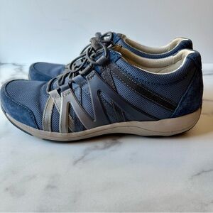 Dansko Women’s Henriette Comfort Sneaker – Navy Suede